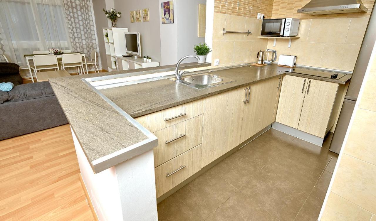 Holidays2Malaga Salitre 3 Bedroom Up To 7 People High Speed Wifi Eksteriør billede